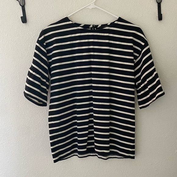LIKE-NEW JCrew Black and White Stripe Bell-Sleeve T-Shirt Shirt Top, Size Small - Picture 3 of 10